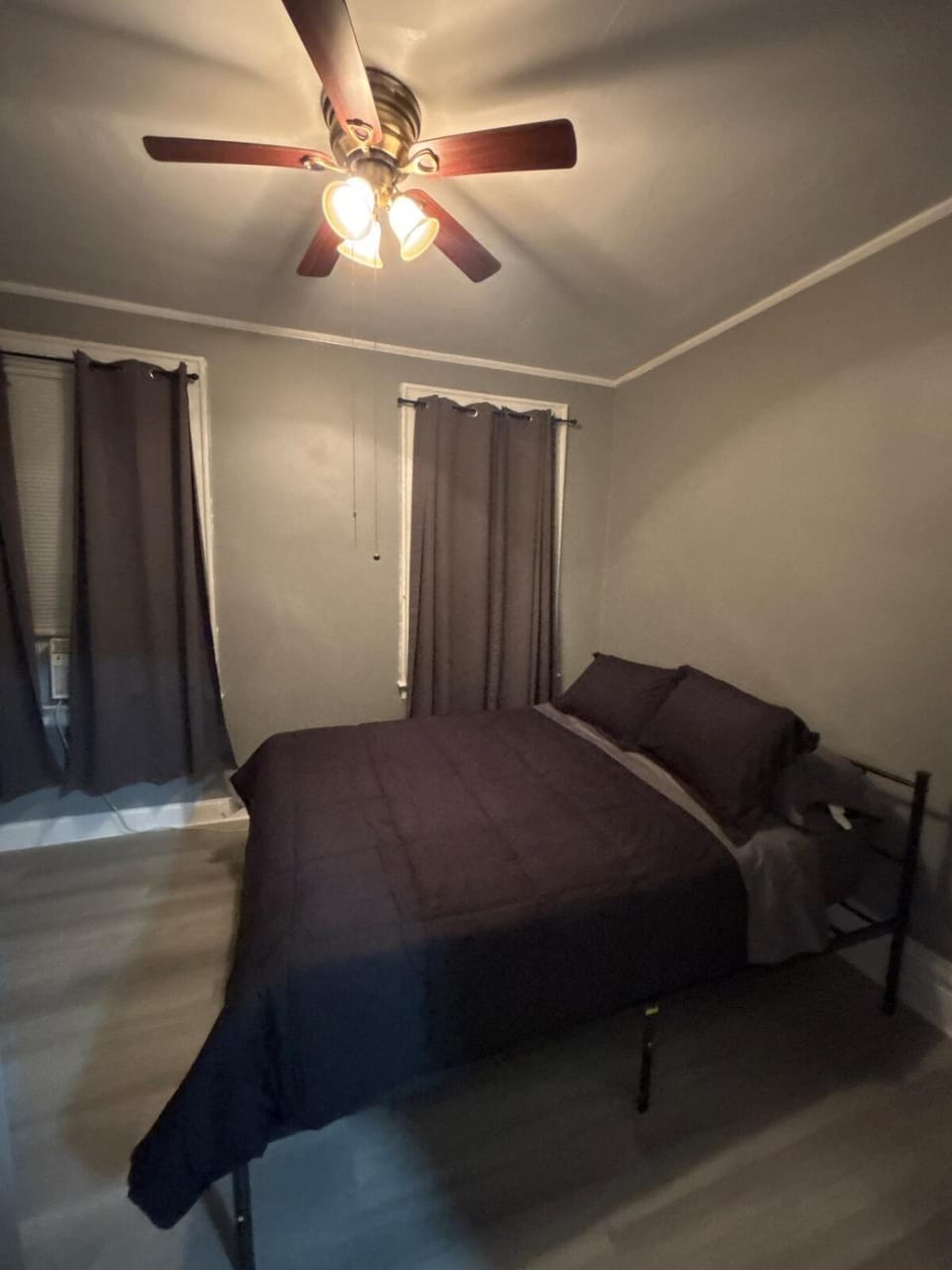 Spacious 2 Bedroom Apartment near Airport Apartment in Irvington