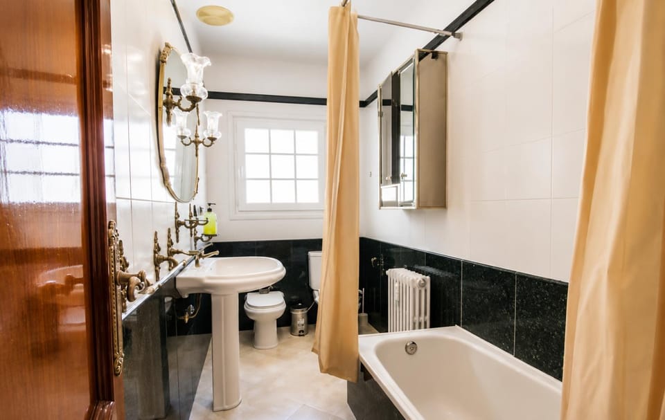 tuAnfitrion Lope Granada City Center Apartment in Granada