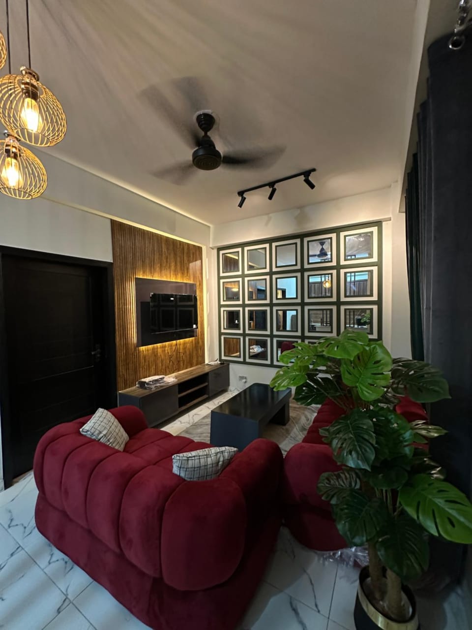 TV and multimedia, Living room, Seating area