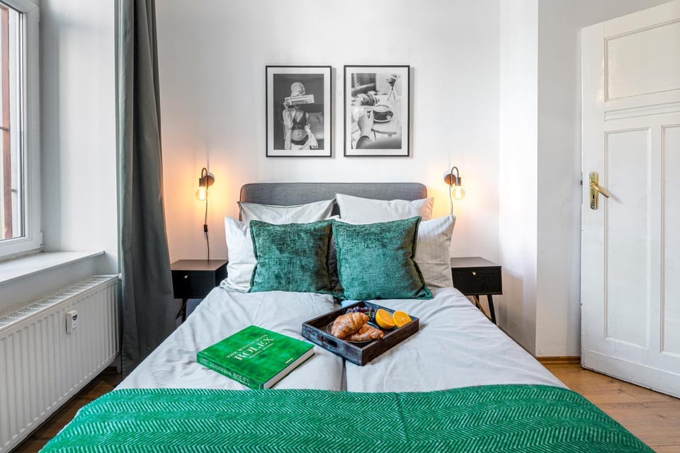 TheBödiker Group & Family Apartment, 3 BR, 1 Living room, 2 Bathrooms, ideal for bigger groups of 4 -9 Guests Apartment in Berlin