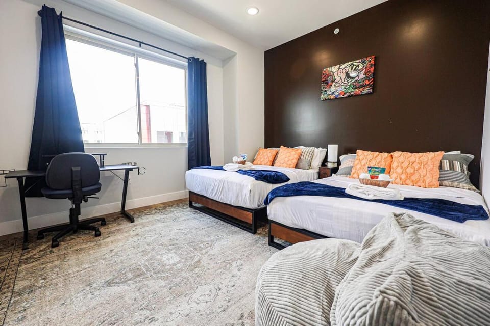 3Beds1Bath-TempleU, Rooftop, WD, Wifi, Sleeps6 Apartment in Philadelphia