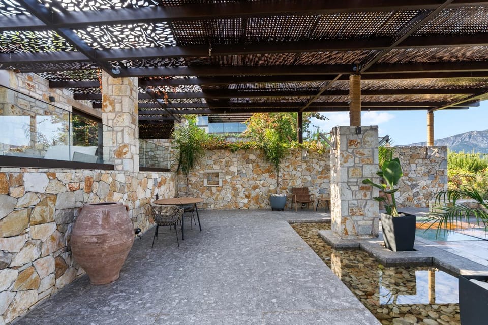Ιπποθόη Villa in Peloponnese, Western Greece and the Ionian