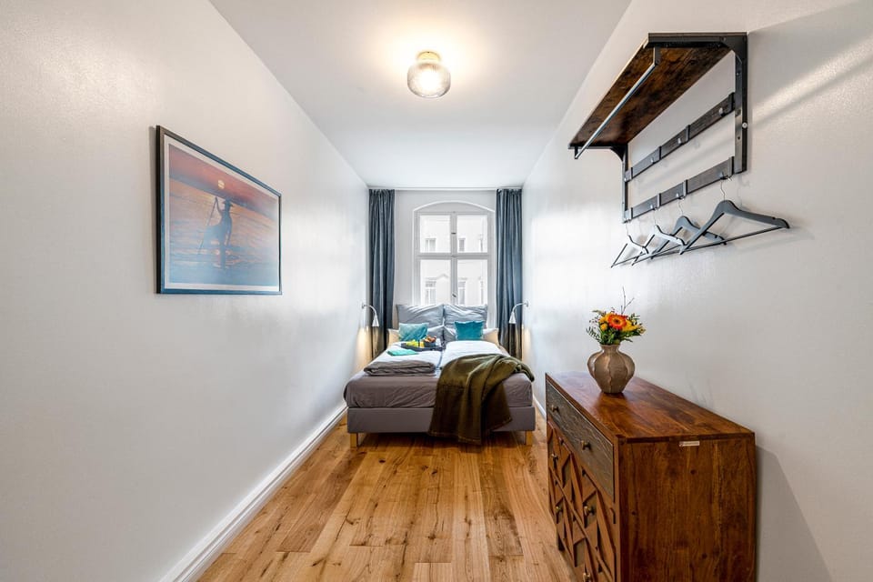 The Rheinsberger Mitte, 80m2, 2BR & Living Room, downtown location, Sleeps 6 Apartment in Berlin