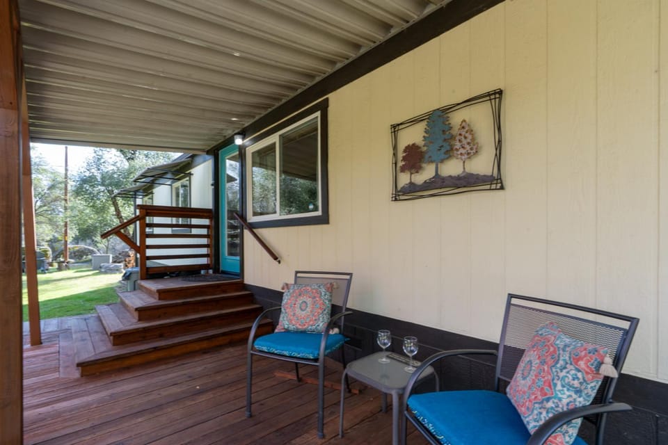 Patio, View (from property/room), Balcony/Terrace, Seating area