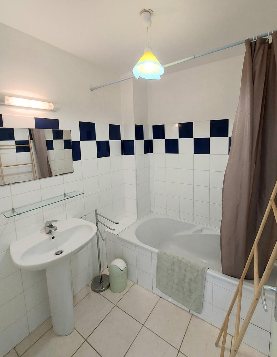 63m2 soleil catalan 2km mer ok chéques vacances 2ch 6 pers Apartment in Saint-Cyprien