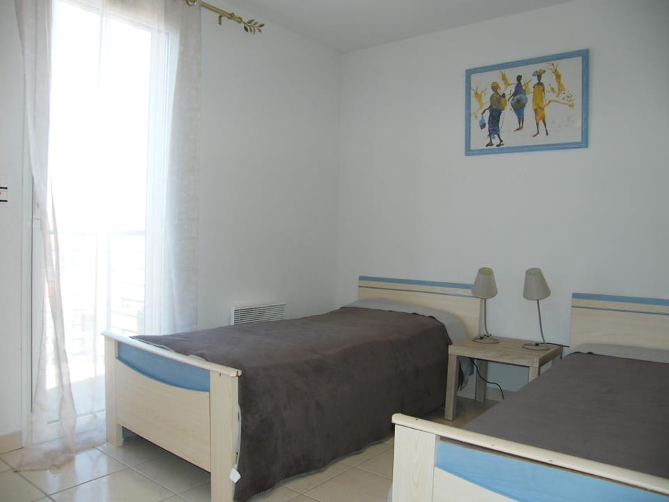63m2 soleil catalan 2km mer ok chéques vacances 2ch 6 pers Apartment in Saint-Cyprien