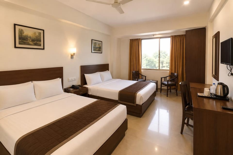 Bed, TV and multimedia, Photo of the whole room, air conditioner