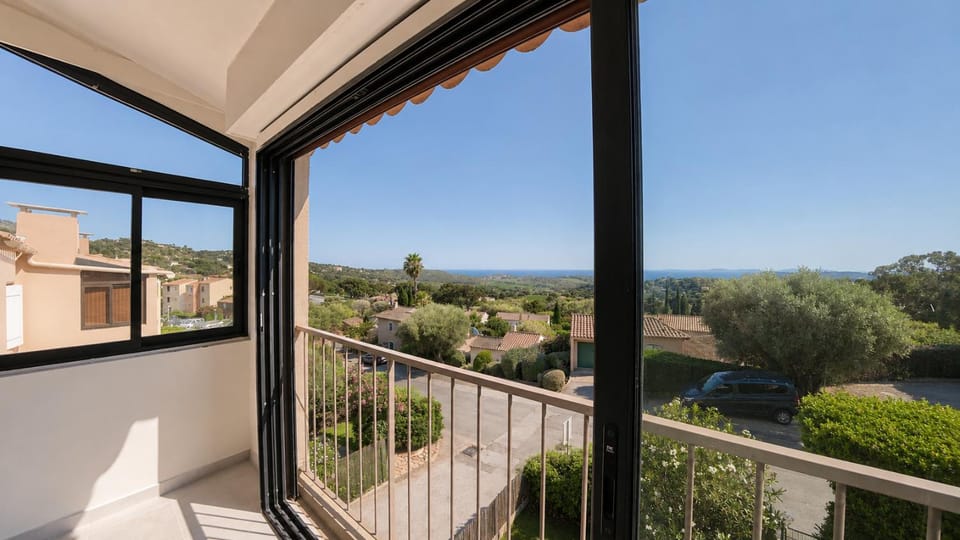 Sea view, Sea view