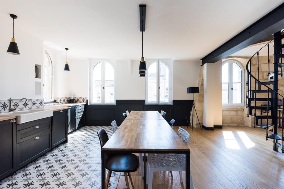 Property building, Kitchen or kitchenette, Living room
