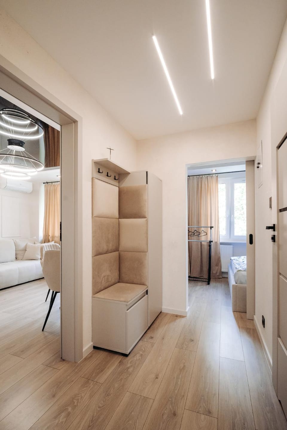 Cashmere Vibe Klimatyzacja Lotnisko 5min Apartment in Masovian Voivodeship