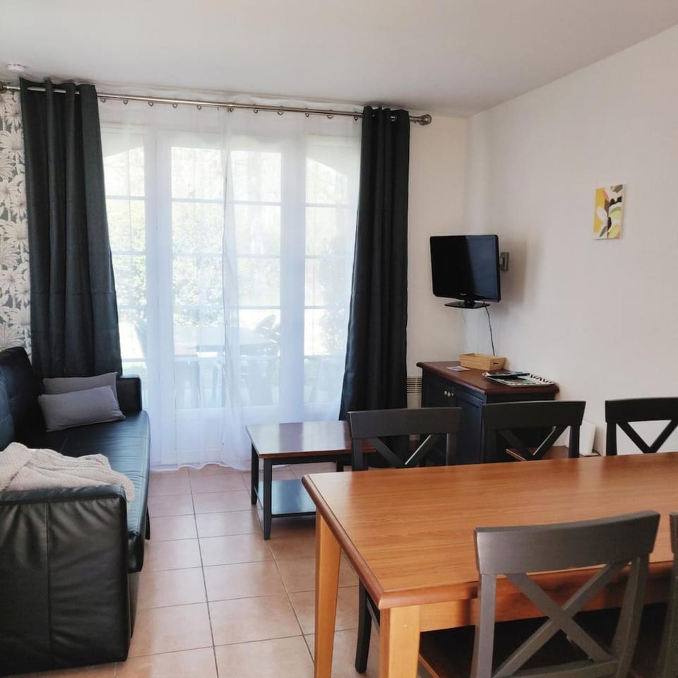 maison familiale cosy avec piscine House in Nouvelle-Aquitaine