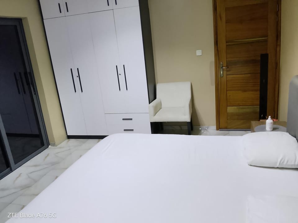 Bedroom, wardrobe