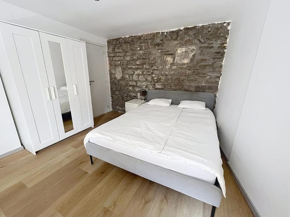 Bed, Bedroom, wardrobe