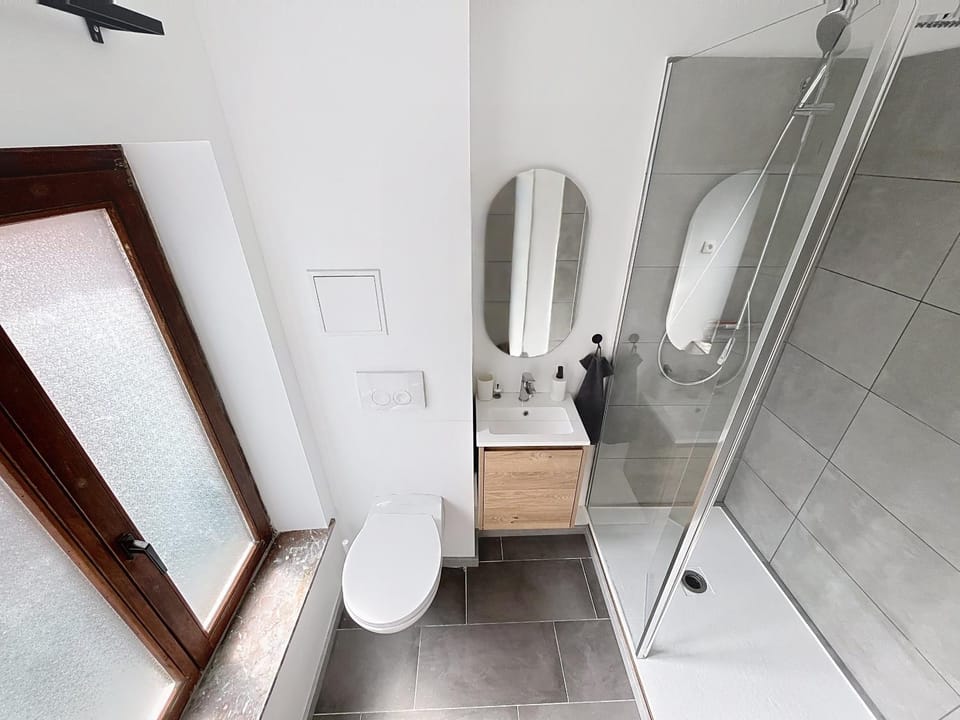 Shower, Bathroom