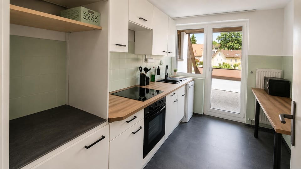 Kitchen or kitchenette, Kitchen or kitchenette, dishwasher, oven, pet friendly, stove, toaster