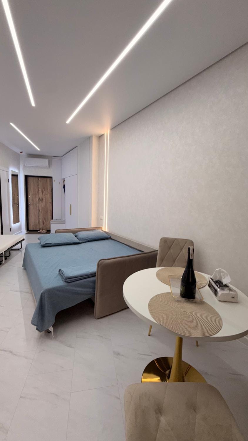 Bed, Living room