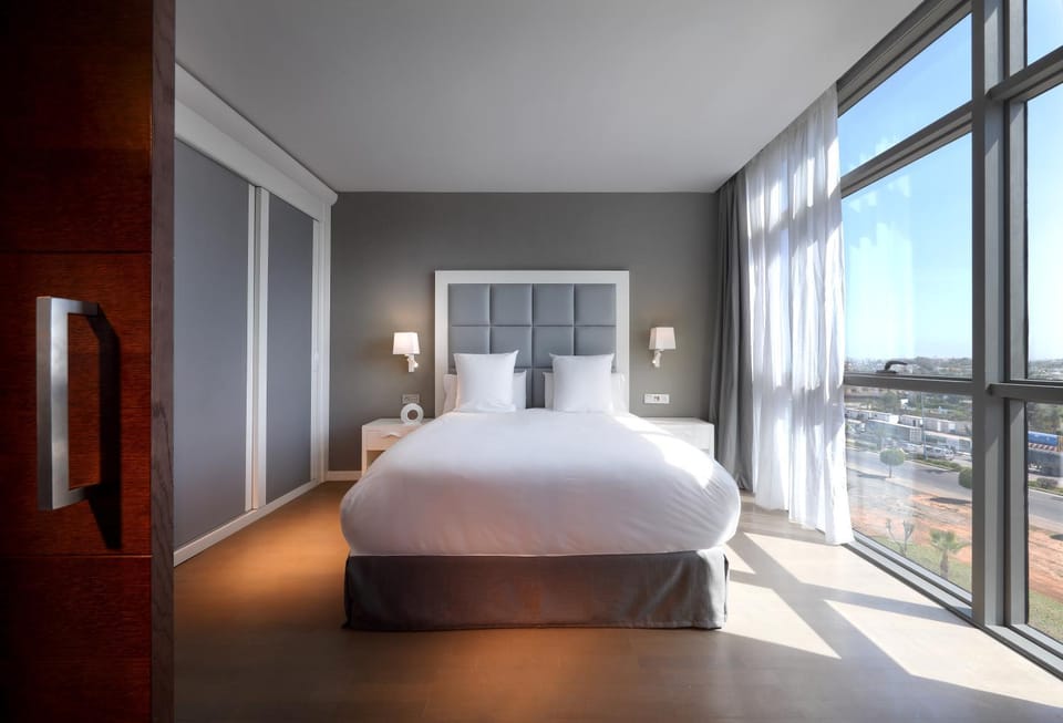 Bed, Day, View (from property/room), Photo of the whole room, Decorative detail, Bedroom