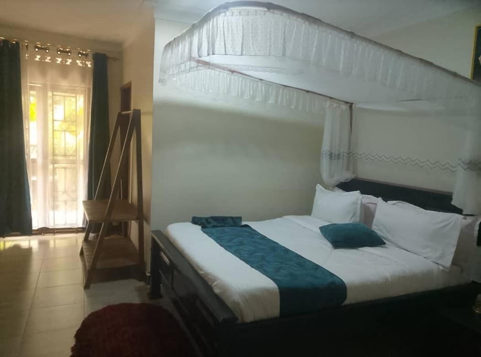SolBlu Cottages Hotel in Kampala