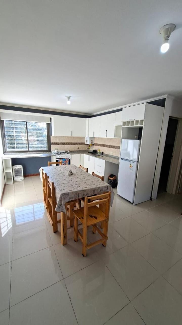 centrico depto con cochera, vista a la montaña, wifi rapido Apartment in Villa Carlos Paz