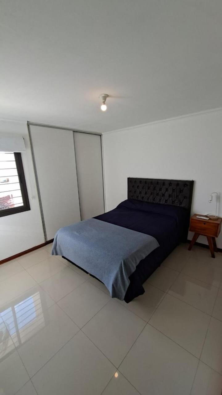 centrico depto con cochera, vista a la montaña, wifi rapido Apartment in Villa Carlos Paz
