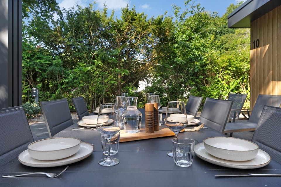 Patio, Garden, Dining area