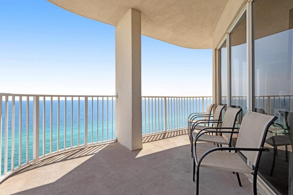 Resort style condo with shared pools free WiFi and cable - steps to beach House in Panama City Beach