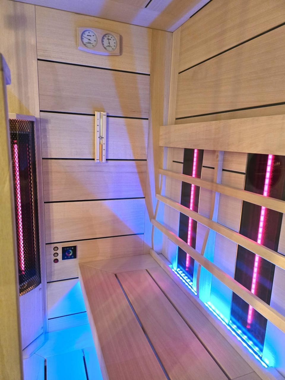 Luksusowy Apartament Cudny Widok z prywatnym Jacuzzi i Sauną Apartment in Lower Silesian Voivodeship