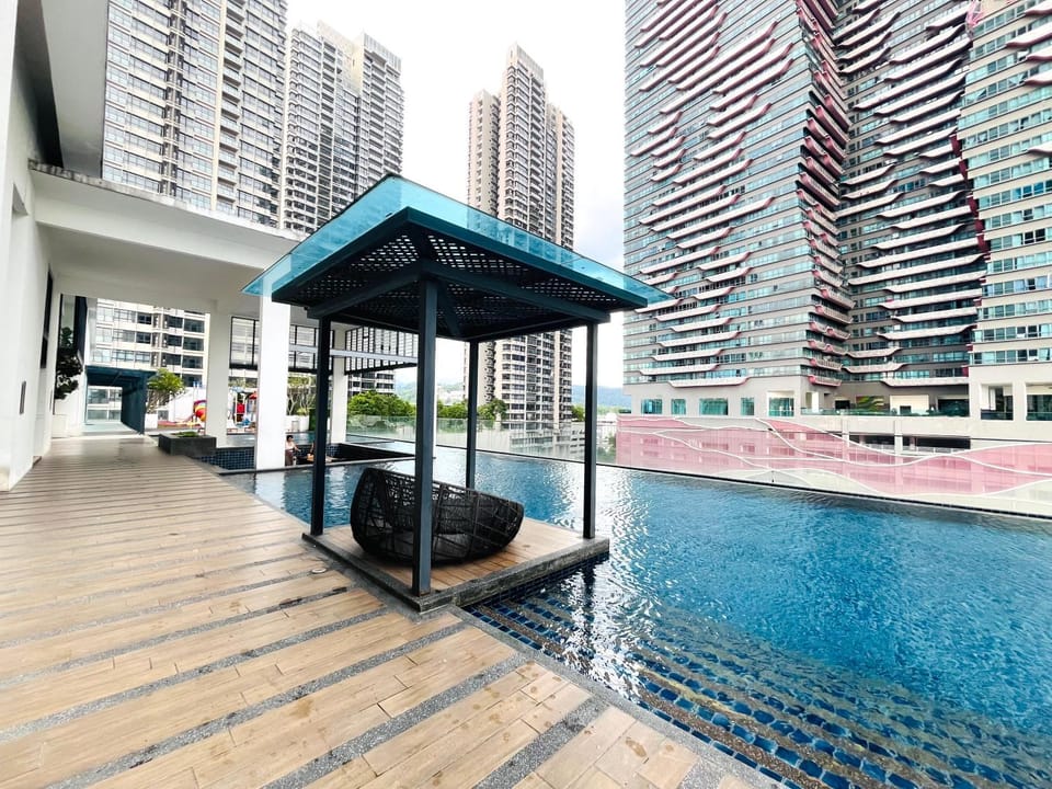 City view, Pool view, Swimming pool