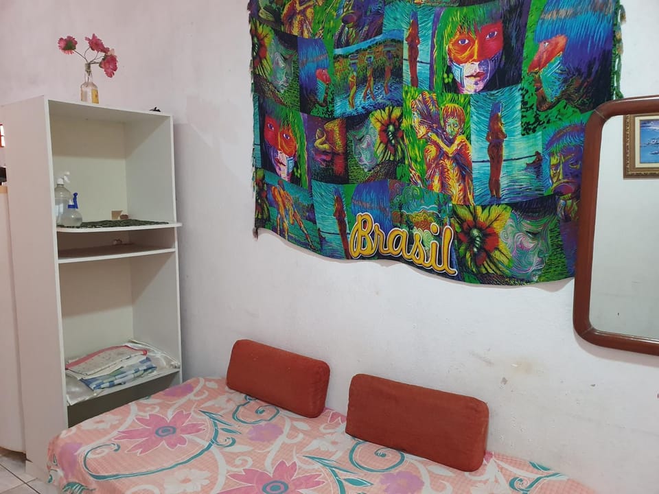 Kitnet, piso superior, Praia do Morro a 300mtrs House in Guarapari