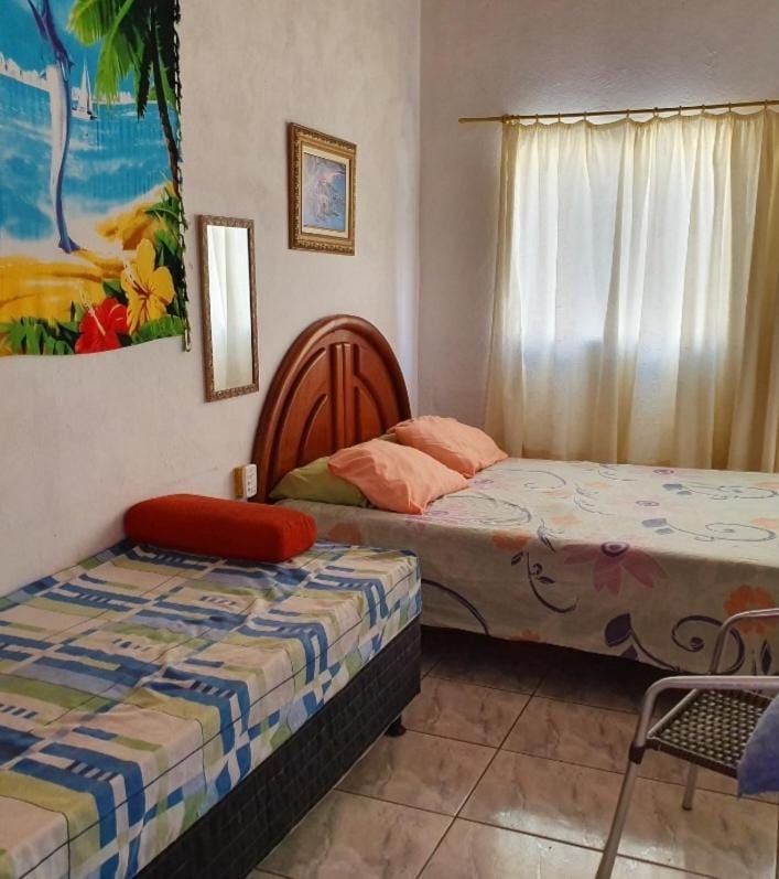 Kitnet, piso superior, Praia do Morro a 300mtrs House in Guarapari