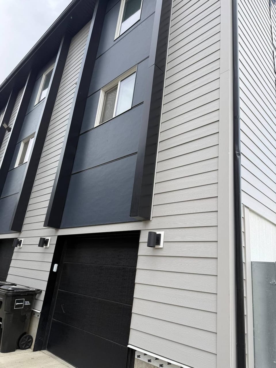 Kingsway-Downtown Luxury Retreat Bed and Breakfast in Edmonton