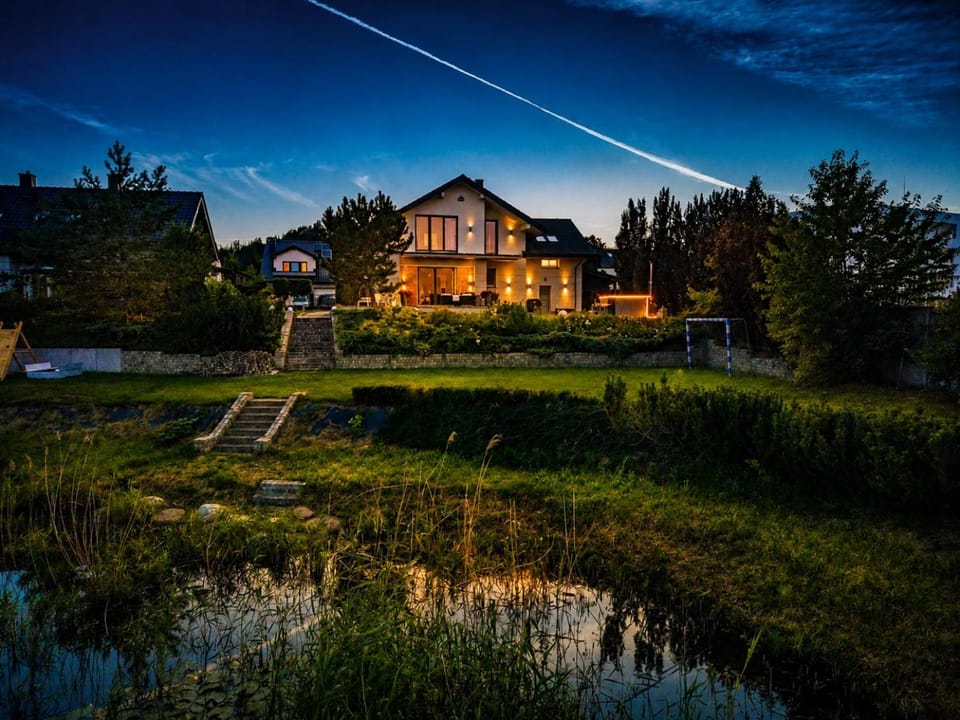 Orle Gniazdo nad morzem, Dom Jacuzzi Staw 10 min do Gdańska Villa in Gdansk