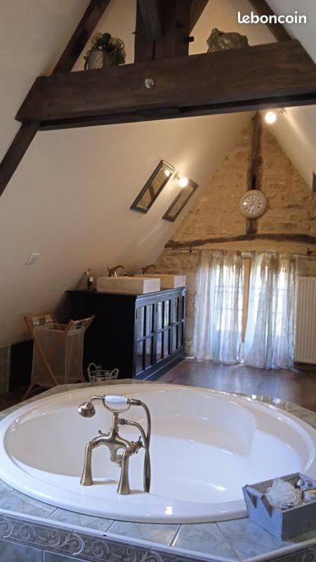 Maison de campagne nichée dans le Périgord House in Nouvelle-Aquitaine