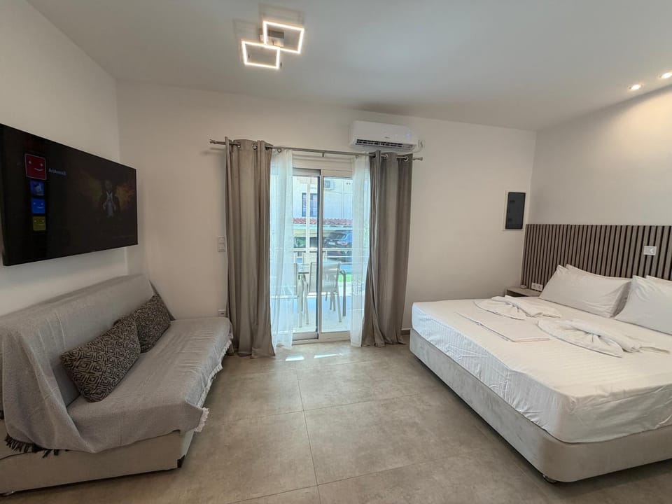 AriAnna Boutique Apartments Bed and Breakfast in Islands