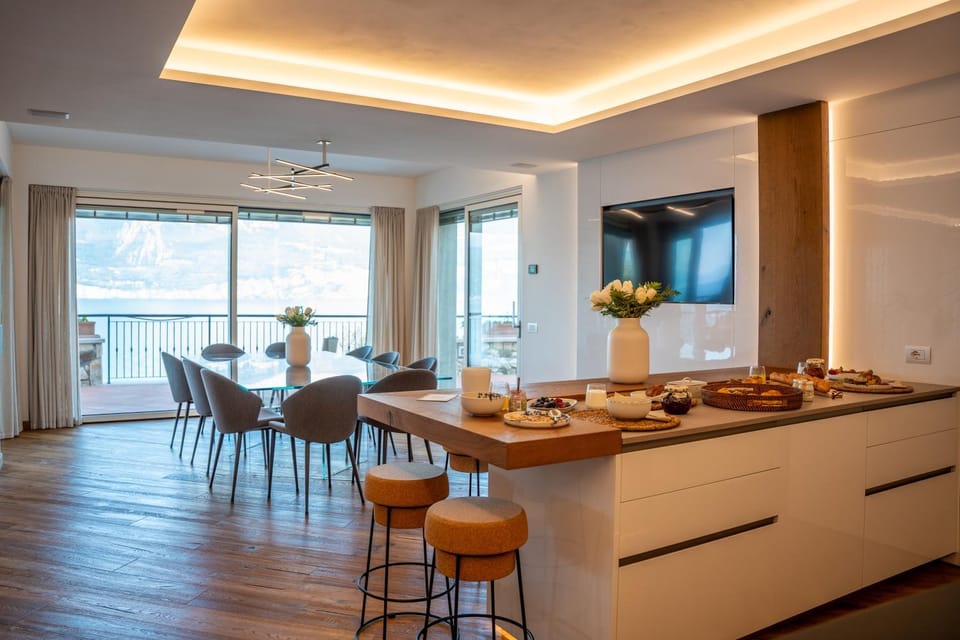 Villa Infinity by Villa Luxury Garda with lake view, spa, pool, gym Villa in Brenzone sul Garda