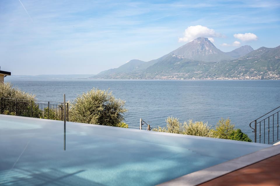 Villa Infinity by Villa Luxury Garda with lake view, spa, pool, gym Villa in Brenzone sul Garda