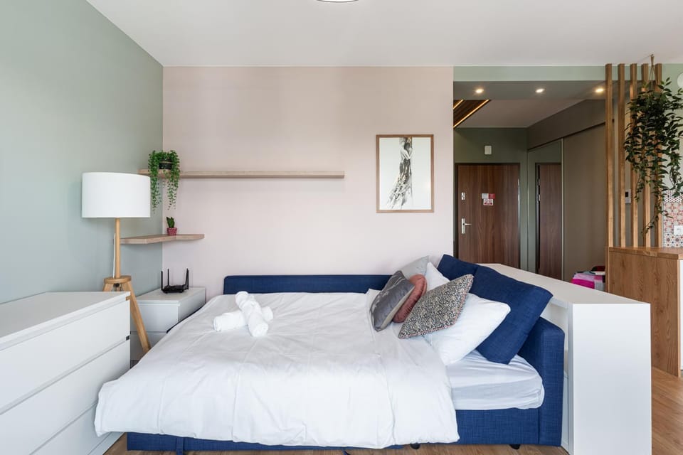 Living room, Photo of the whole room, towels