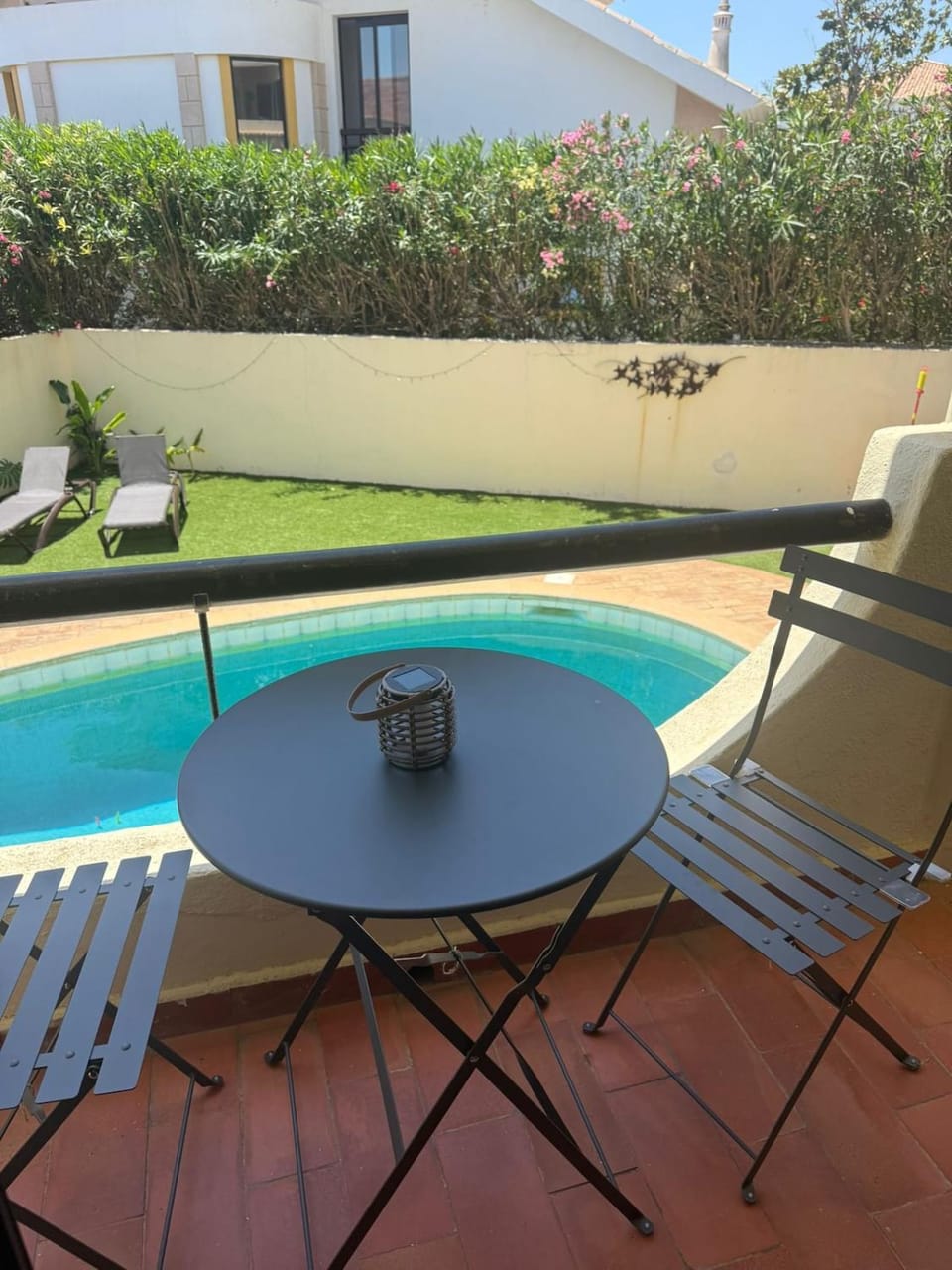 Day, View (from property/room), Balcony/Terrace, Seating area, Pool view, Swimming pool, sunbed