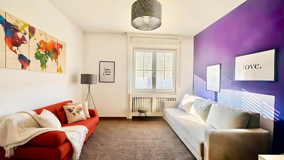 Bed, TV and multimedia, Living room, internet, internet