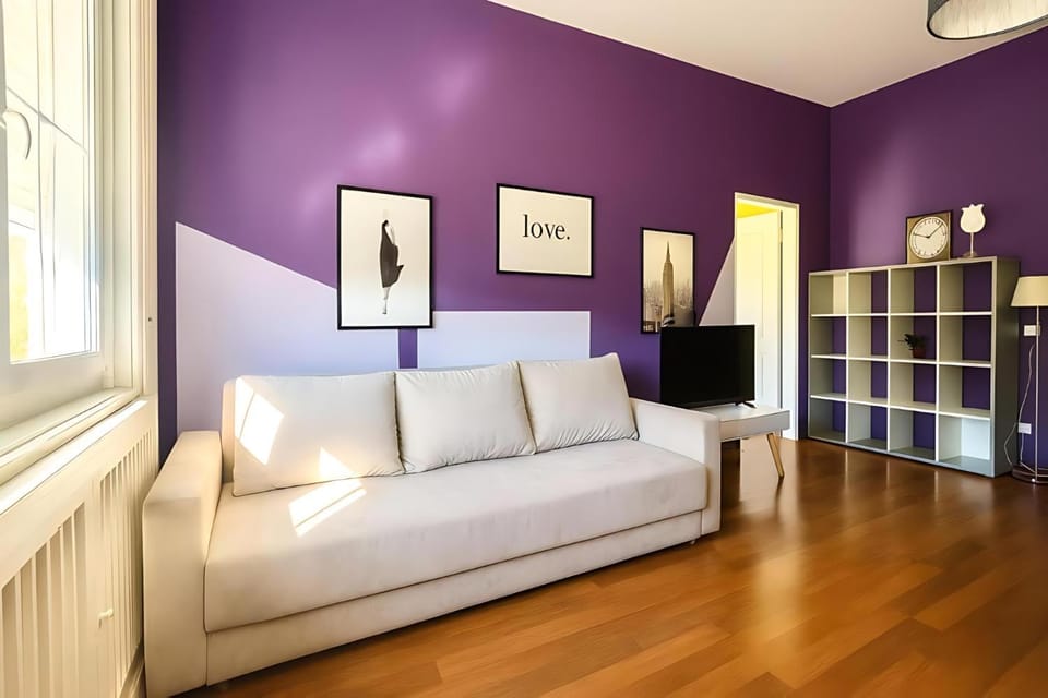 Bed, TV and multimedia, Living room, internet