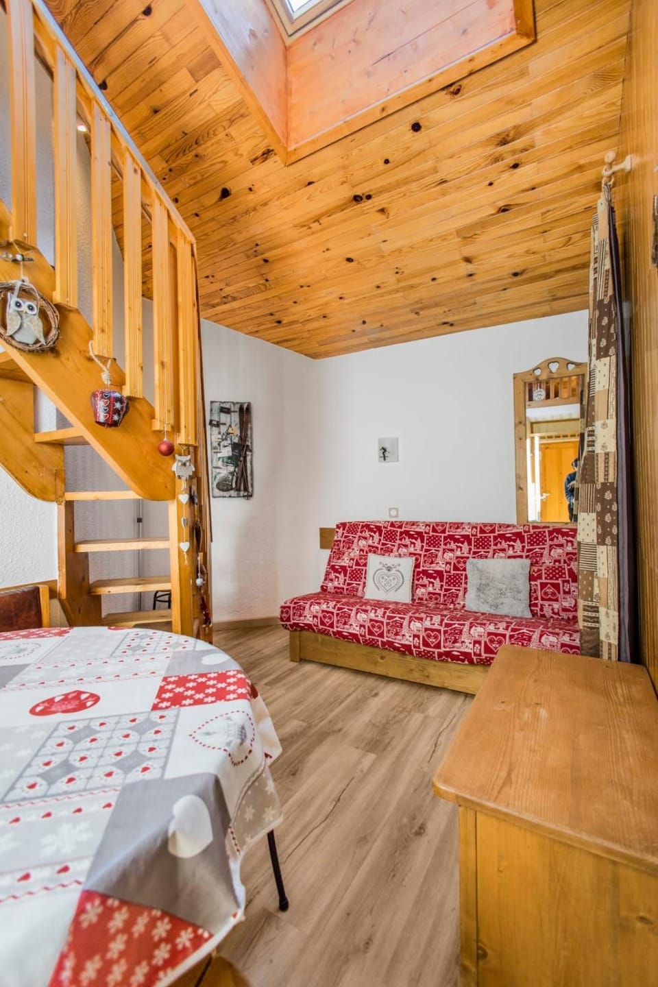 Creux de l'ours D174 - 5 guests - Ski in - Ski out Apartment in Les Allues