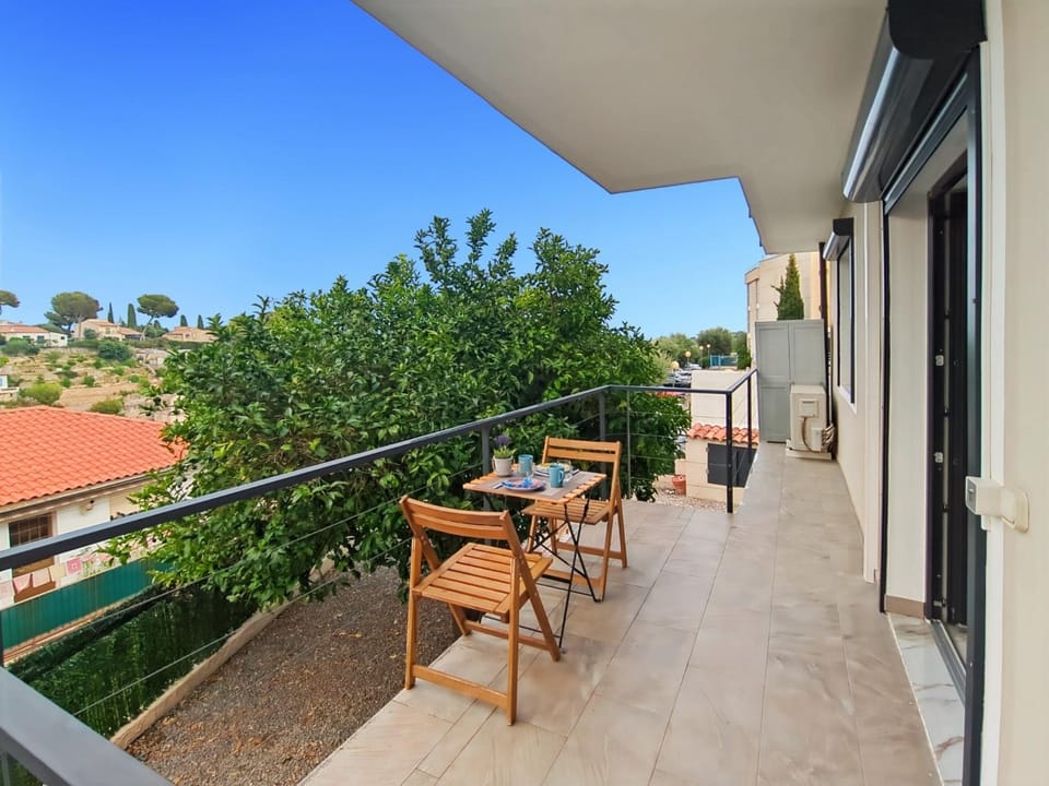 Day, View (from property/room), Balcony/Terrace, Dining area