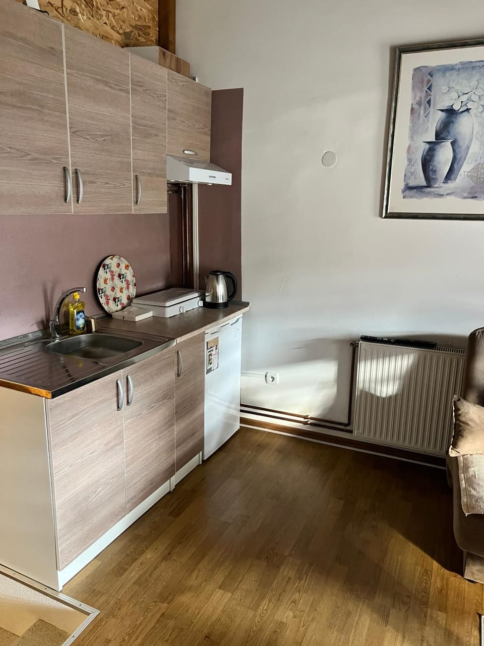 Kitchen or kitchenette, stove