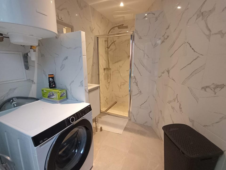 Modern Studio in Downtown Roubaix with High Speed Internet and Workspace Apartment in Hauts-de-France
