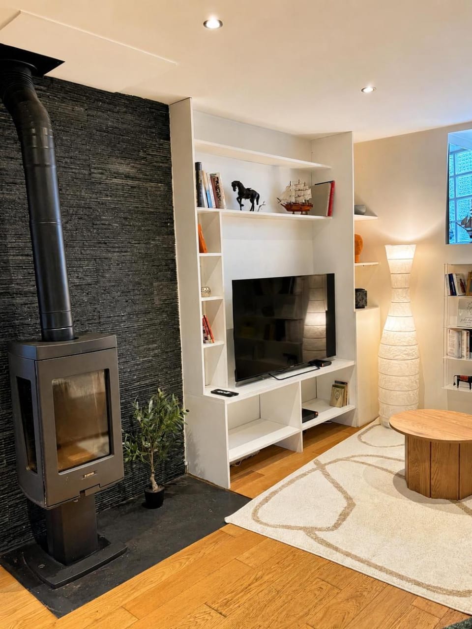 Communal lounge/ TV room, TV and multimedia, Evening entertainment