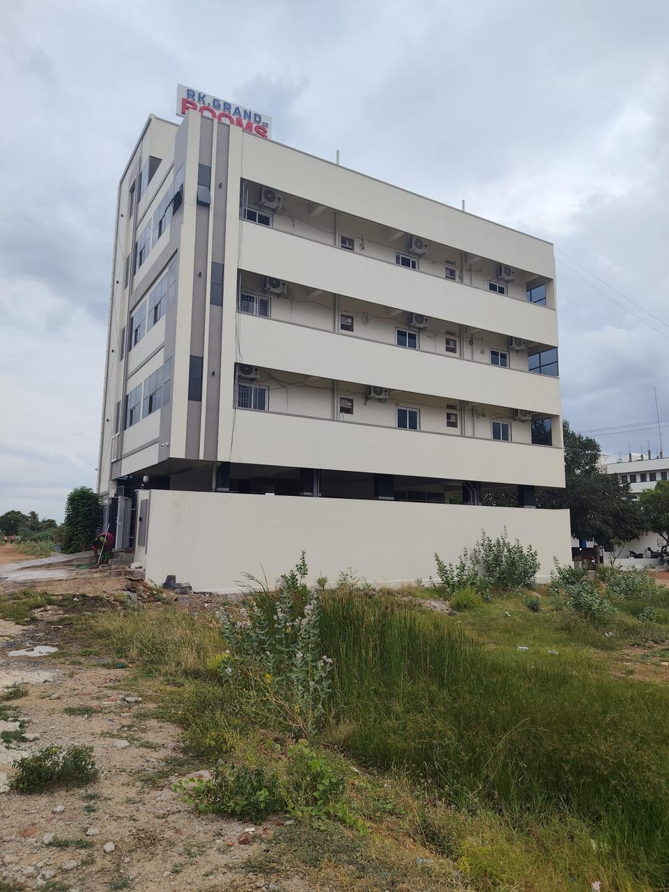 RKGRANDROOMs Hotel in Andhra Pradesh