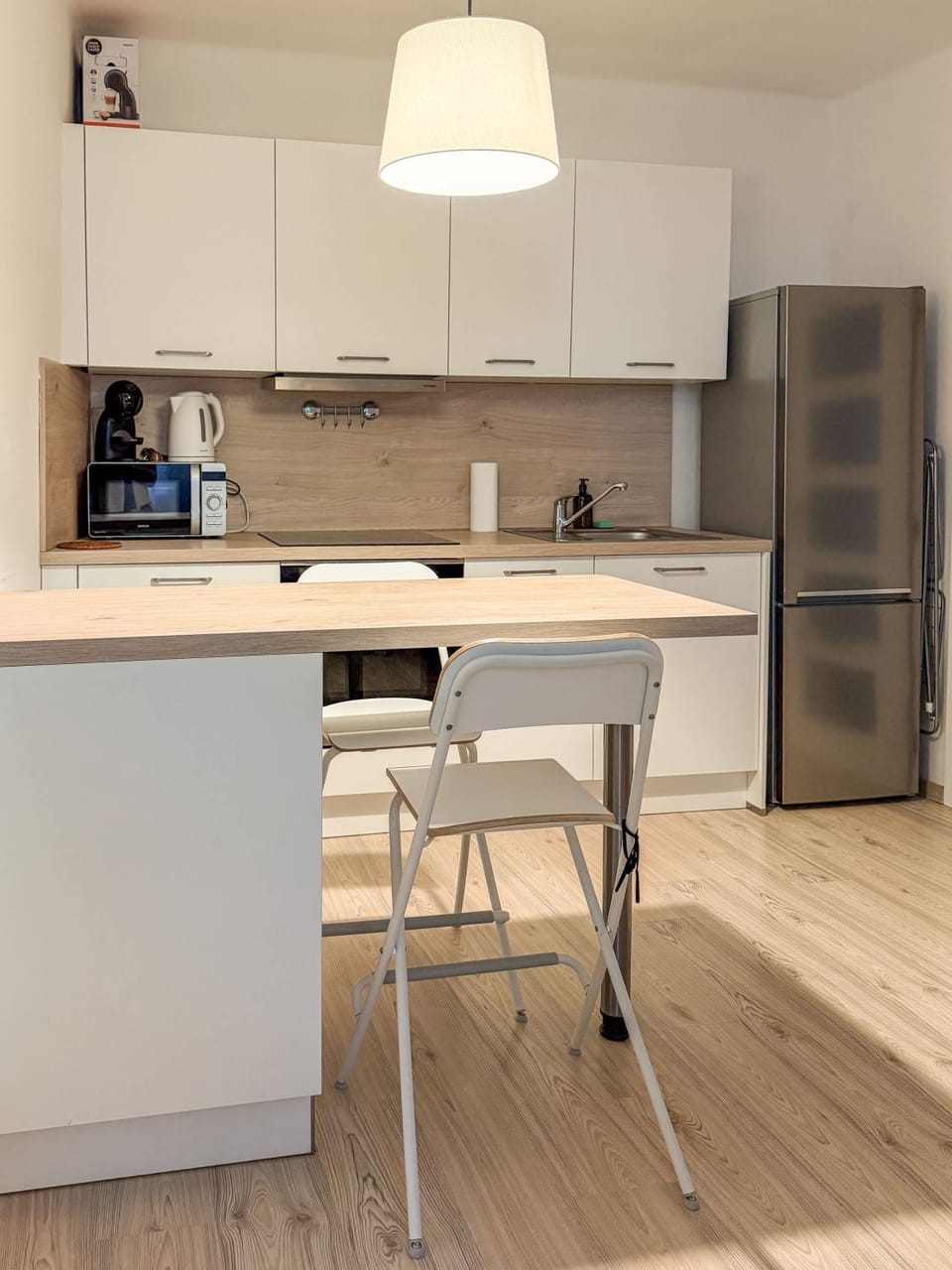Coffee/tea facilities, Kitchen or kitchenette, Dining area, dishwasher, oven, toaster