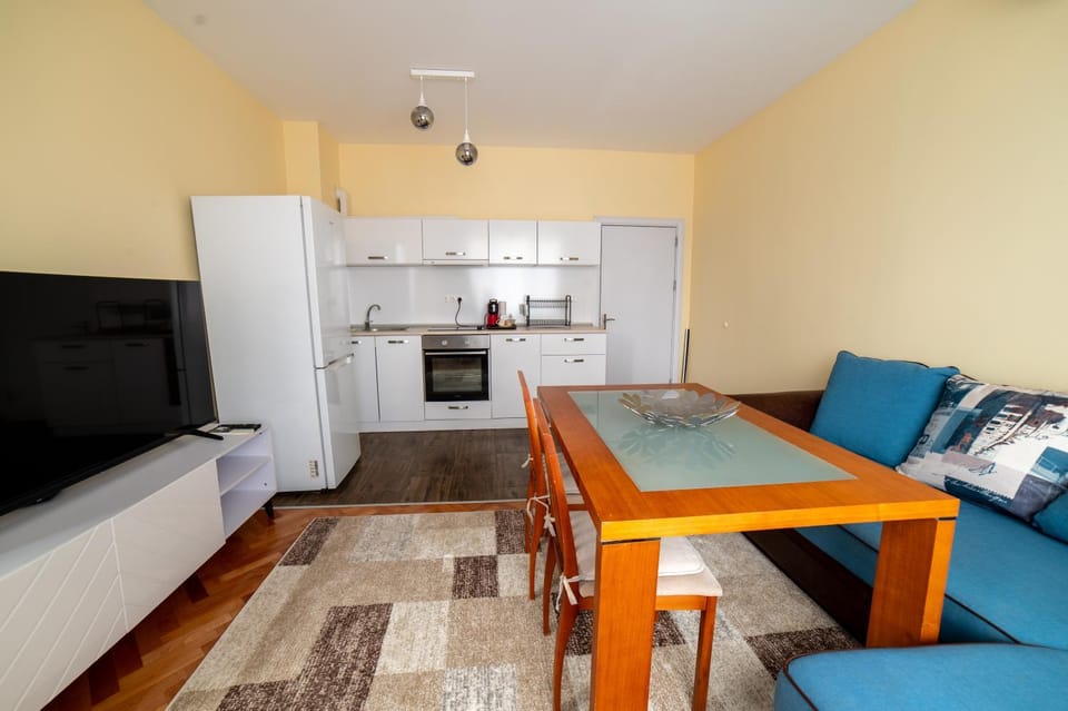 Communal lounge/ TV room, TV and multimedia, Kitchen or kitchenette, oven