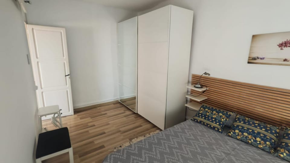 Bedroom, wardrobe