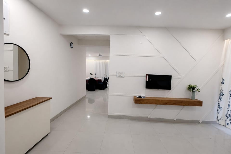 Full Furnished 1BHK Apartment in Hyderabad